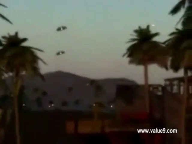 Flying Saucers have been Appeared in Egypt some where most viewed video on the internet