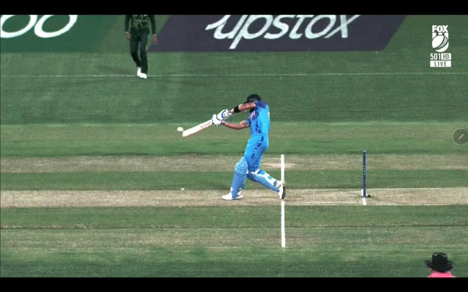 Why was it not ruled a dead ball when Virat bowled on a free hit? India vs. Pakistan was overshadowed by a cheating scandal