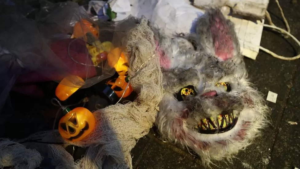 Pictures of the disaster's aftermath from Seoul for Halloween