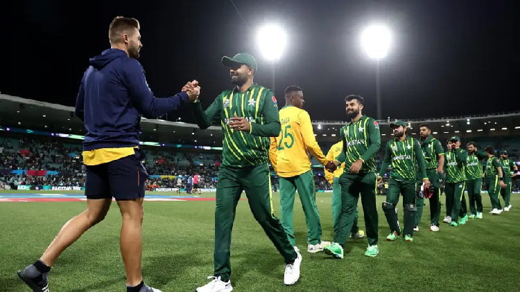 Pakistan maintains tenuous World Cup aspirations with South Africa's victory.